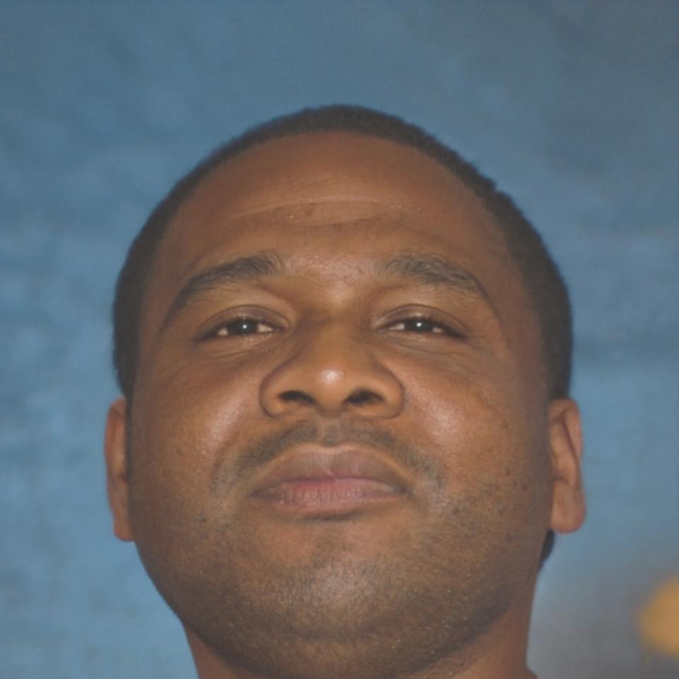 Lead instructor Dmitri Antonsen